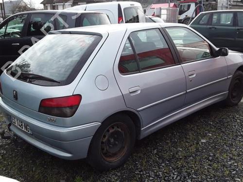 Left taillight PEUGEOT 306 Hatchback (7A, 7C, N3, N5) 1.9 D | BP20373088C34 