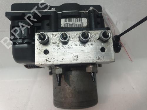 Used ABS pump ABS pump PEUGEOT 3008 I MPV (0U_) 2.0 HDi (163 hp) 31826733 31826733