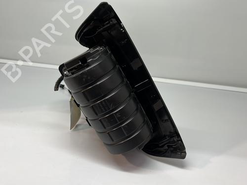 middle-console-mercedes-benz-a-class-w177-2018-33773834 main image