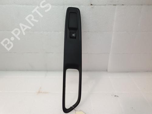 Used Right front window switch RENAULT CLIO IV (BH_) 1.2 TCe 120 (BHAU) (118 hp) 26296848