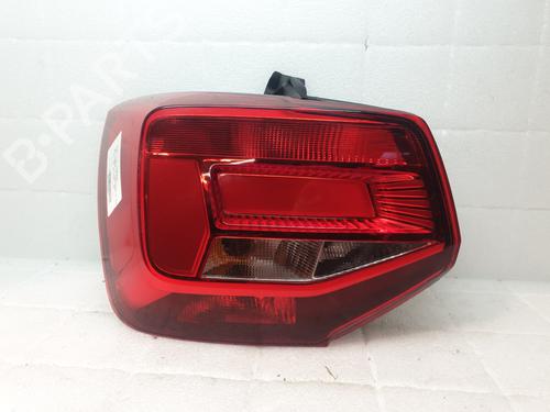 Farolim esquerdo AUDI Q2 (GAB, GAG) 30 TFSI (116 hp) 32179885