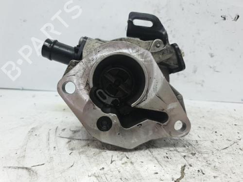 Used Vacuum pump RENAULT TWINGO II (CN0_) 1.5 dCi 75 (75 hp) 20383349