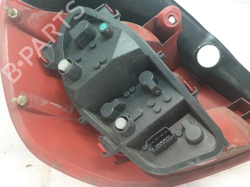 Used Right taillight Right taillight RENAULT CLIO III (BR0/1, CR0/1) 1.5 dCi (BR17, CR17) (86 hp) 28193894 28193894