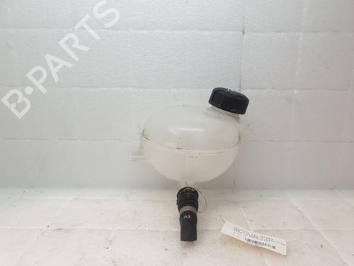 Used Expansion tank PEUGEOT 208 II (UB_, UP_, UW_, UJ_) e-208 (136 hp) 32179936