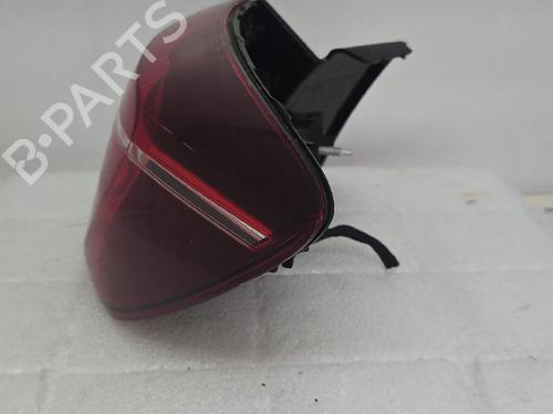 right-taillight-renault-clio-v-b7_-2019-36381253 main image