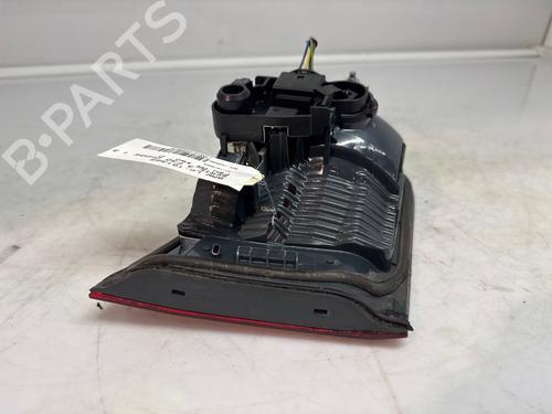 right-tailgate-light-bmw-3-f30-f80-2011-2012-2013-2014-2015-2016-2017-2018-40257434 main image