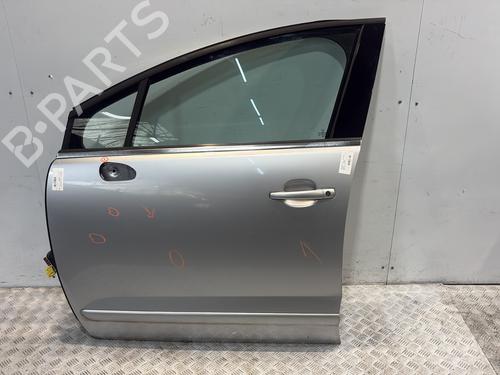 Used Left front door PEUGEOT 5008 (0U_, 0E_) 1.6 HDi (112 hp) 29264693