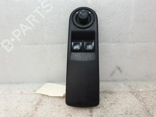 Used Left front window switch RENAULT CLIO IV (BH_) 1.5 dCi 90 (90 hp) 22357256