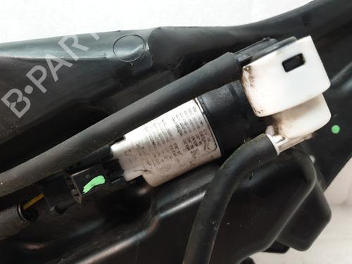 Windscreen washer tank PEUGEOT 308 II (LB_, LP_, LW_, LH_, L3_) 1.6 HDi 100 | BP21527771C113