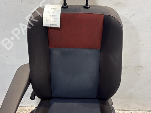 Sæde venstre fortil Sæde venstre fortil RENAULT MASTER III Van (FV) 2.3 dCi 165 FWD (FV0P, FV0U, FV11, FV12, FV1E) (163 hp) 33700502 33700502