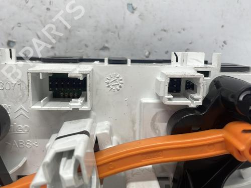 Climate control PEUGEOT 208 I (CA_, CC_) 1.6 BlueHDi 100 | BP20382993I5 