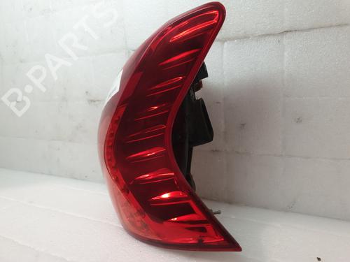 Farolim direito Farolim direito 29052829 29052829