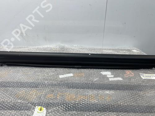 Lasteskillevegg AUDI A4 B8 Avant (8K5) 2.0 TDI (136 hp) 30922748