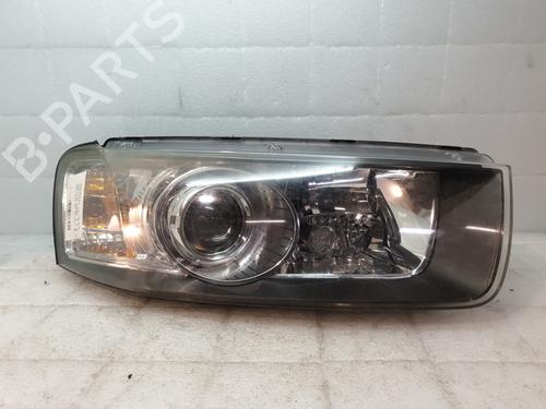 Used Right headlight CHEVROLET CAPTIVA (C100, C140) 2.2 D (163 hp) 25820132