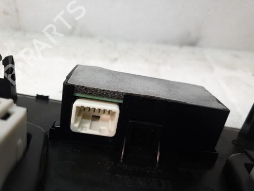 Interior roof light RENAULT LAGUNA III (BT0/1) 2.0 dCi (BT01, BT08, BT09, BT0E, BT0K, BT12, BT1C, BT1D,... | BP30194152I8 