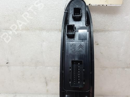 Used Left front window switch Left front window switch CITROËN C4 II (NC_) 1.6 BlueHDi 120 (120 hp) 25447512 25447512