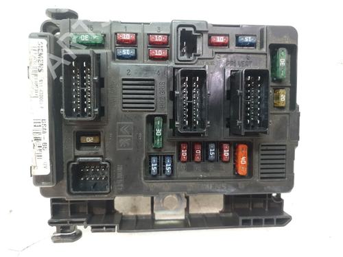Używane Skrzynka bezpieczników CITROËN C5 I (DC_) 2.2 HDi (DC4HXB, DC4HXE) (133 hp) 28125661