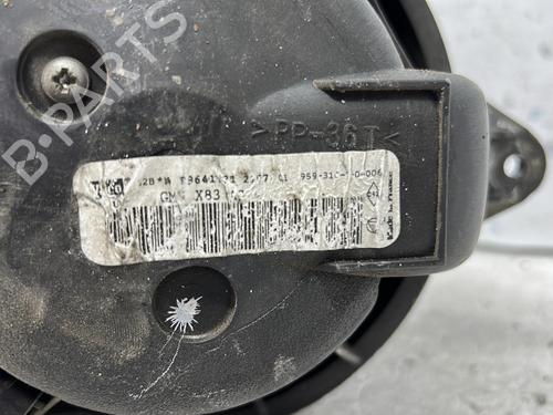 Used Heater blower motor RENAULT TRAFIC II Van (FL) 2.0 dCi 115 (FL01, FL0U) (114 hp) 20379005