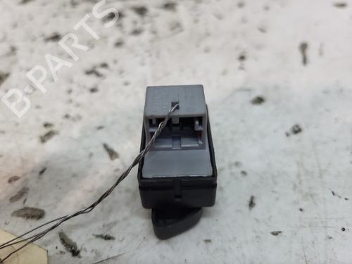 Used Right front window switch Right front window switch VW POLO IV (9N_, 9A_) 1.2 12V (64 hp) 20381437 20381437