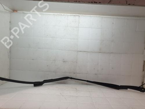 front-windshield-wiper-arm-tesla-model-y-5yjy-2019-29158505 main image