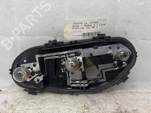 Used Lamp holder TOYOTA AYGO (_B1_) 1.0 (KGB10_, KGB10R) (68 hp) 33200967