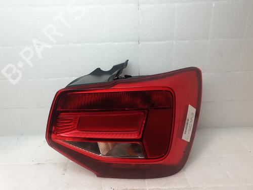 right-taillight-audi-q2-gab-gag-2016-32179884 main image