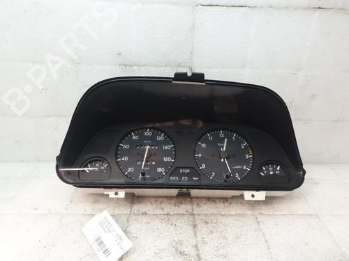 Compteur de vitesse PEUGEOT 306 Hatchback (7A, 7C, N3, N5) 1.4 (75 hp) 29822060