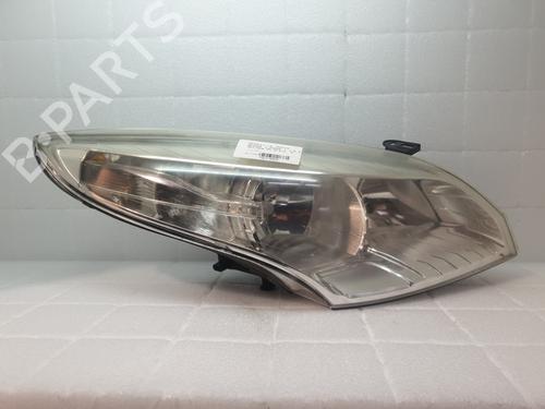 Faro anteriore destro RENAULT MEGANE III Hatchback (BZ0/1_, B3_) 1.5 dCi (BZ09, BZ0D, BZ1W, BZ29, BZ14) (110 hp) 32088950