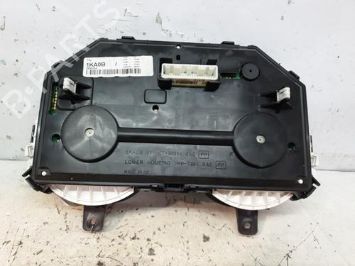 Instrument cluster NISSAN JUKE (F15) 1.6 | BP20381844C47 