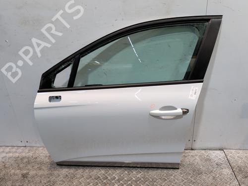 Used Left front door RENAULT CLIO V (B7_) 1.5 Blue dCi 100 (B7AD) (101 hp) 32469402