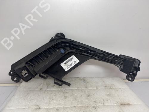 Used Right daytime light Right daytime light 37178607 37178607