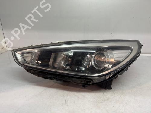 Left headlight HYUNDAI i30 (PDE, PD, PDEN) 1.6 CRDi | BP38678888C28 - Image 4