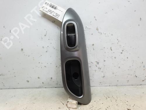 Used Left rear window switch NISSAN JUKE (F15) 1.6 (117 hp) 20381808