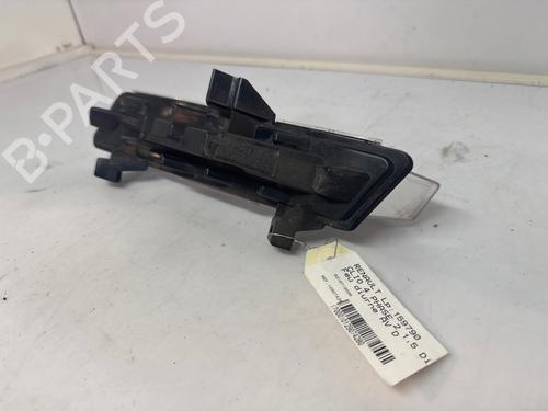 Used Right daytime light Right daytime light 37165761 37165761