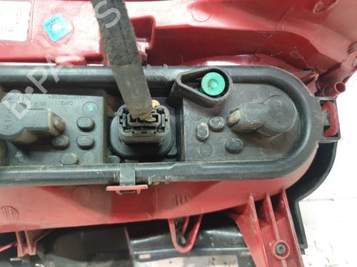 Right taillight PEUGEOT 5008 (0U_, 0E_) 1.6 HDi | BP20377881C35 