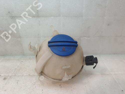 expansion-tank-vw-beetle-convertible-5c7-5c8-2011-2012-2013-2014-2015-2016-2017-2018-2019-30364307 main image