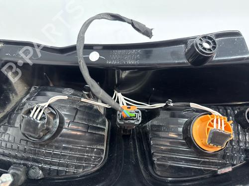 left-taillight-citroen-c3-picasso-sh_-2008-36875661 main image