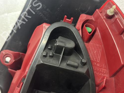 Left taillight RENAULT CLIO III (BR0/1, CR0/1) 1.2 16V Hi-Flex (BR1U, CR1U) | BP32241340C34