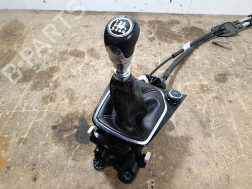 Used Gear lever FORD FIESTA VII (HJ, HF) 1.0 EcoBoost (101 hp) 21973586