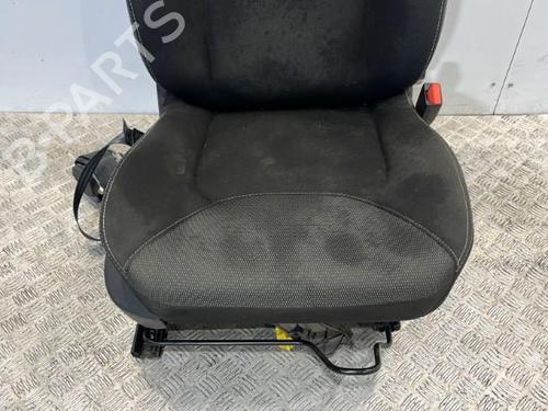 Used Right front seat Right front seat RENAULT CLIO IV (BH_) 1.5 dCi 90 (90 hp) 20381968 20381968