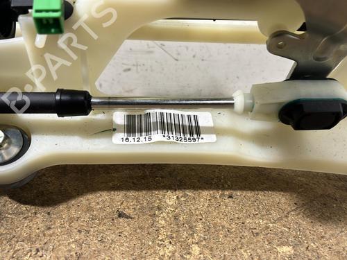 Used Gear lever Gear lever VOLVO V40 Cross Country (526) D2 (120 hp) 31156669 31156669