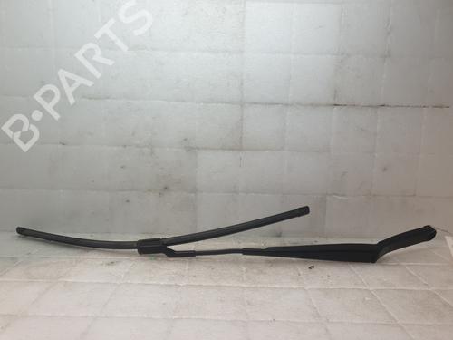 Used Front windshield wiper arm SKODA KODIAQ I (NS6, NS7, NV7) 1.5 TSI (150 hp) 30488239