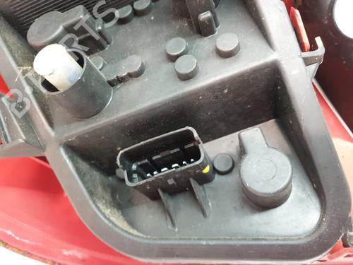 Right taillight RENAULT CLIO III (BR0/1, CR0/1) 1.2 16V (BR02, BR0J, BR11, CR02, CR0J, CR11) | BP21820455C35