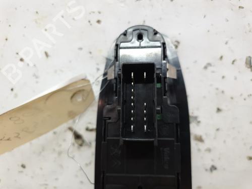 Used Left front window switch Left front window switch PEUGEOT 208 I (CA_, CC_) 1.6 HDi / BlueHDi 75 (75 hp) 20377938 20377938