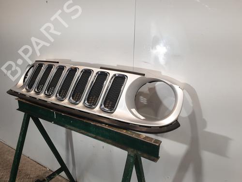 grille-jeep-renegade-suv-bu-b1-bv-2014-26971849 main image