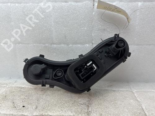 Used Lamp holder Lamp holder PEUGEOT 3008 I MPV (0U_) 1.6 HDi (109 hp) 32777760 32777760