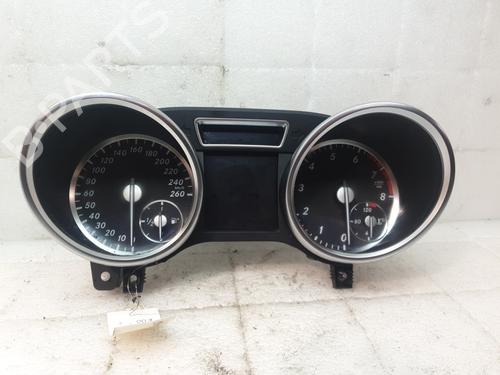 Used Instrument cluster MERCEDES-BENZ M-CLASS (W166) ML 500 4-matic (166.073) (408 hp) 29822038