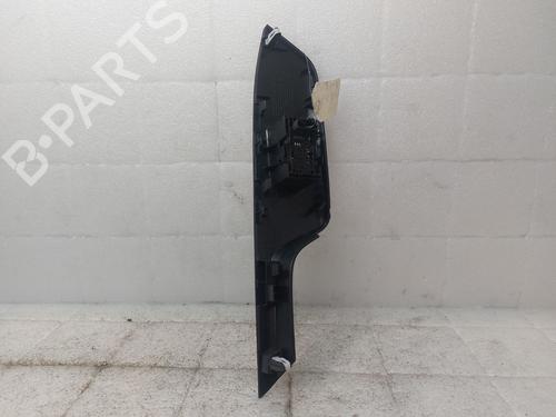 Used Right front window switch Right front window switch TOYOTA C-HR (_X1_) 1.8 Hybrid (ZYX10_, ZYX11_, ZYX10R, ZYX11R) (122 hp) 22299919 22299919