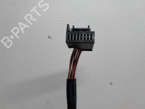 Right mirror VW TOURAN (1T1, 1T2) 2.0 TDI 16V | BP20374487C27 