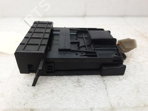 Card reader RENAULT KOLEOS I (HY_) 2.0 dCi 4x4 (HY0B) | BP20724070E4 